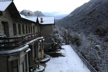 Пансион Refugi Quatre Cases