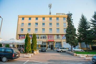 هاستل Prenoćište Nacional