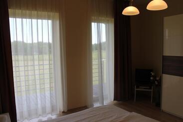 پانسیون Beach Guesthouse Lenkas