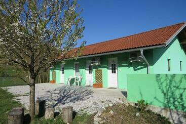 پانسیون Apartma Patricija   Cozy Apartments