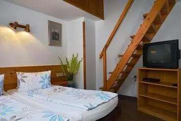 Pension Várfal Vendégház