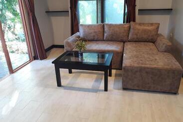 ホテル Cocoville Phuket   Sha Plus