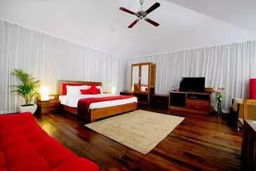 Hotel Teso Waterfront