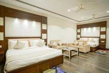 Hotel The Grand Shiva Resort And Spa