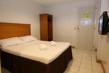 膳宿费 Value Star Inn