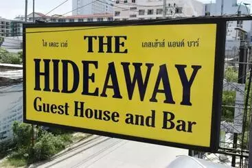 Hotel Hideaway Guest House And Bar