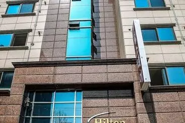 Hill Stay Hotel Residence