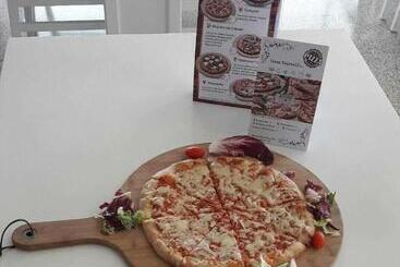 Polyxeni Hotel Apartments