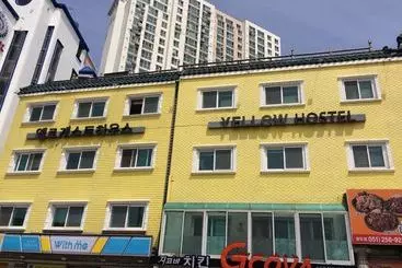 Yellow Hostel Songdo Beach