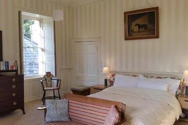 Kelly House Country B&b