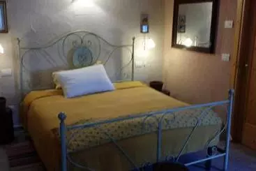 Bed and Breakfast Maison Dunoyer Chambres Et Tables D Hotes