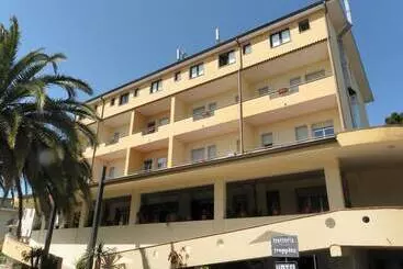 בית מלון כפרי 106