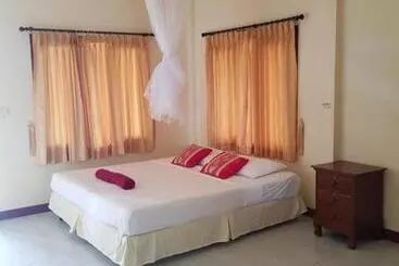 Otel Aow Leuk Grand Hill