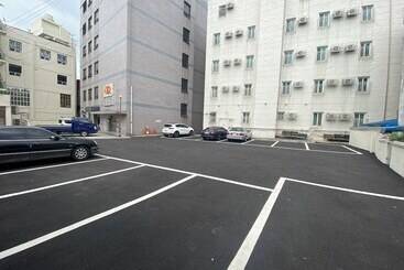 Отель Tourist  Jeonju