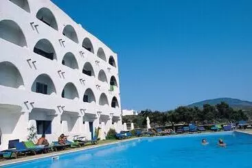 هتل Villaggio Punta Fram