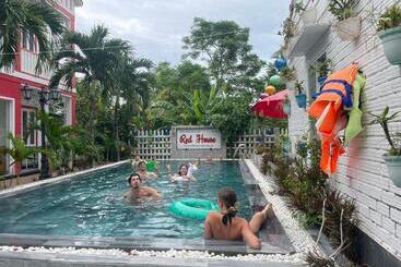 پانسیون Red House Homestay   Villa