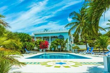 Castles In Paradise Villa Resort