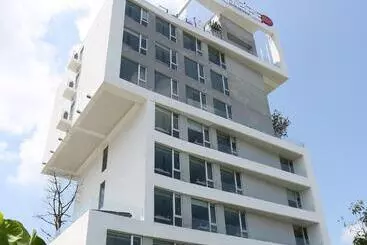 هتل Day Plus Teascape