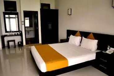 Lagoon Paradise Beach Resort