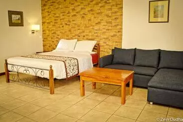 پانسیون Villa 33