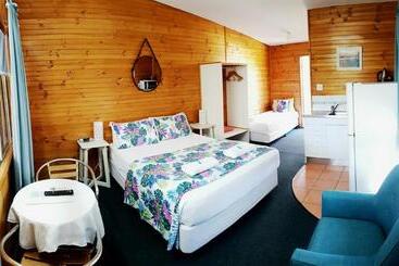 모텔 Bargara Gardens Boutique Villas