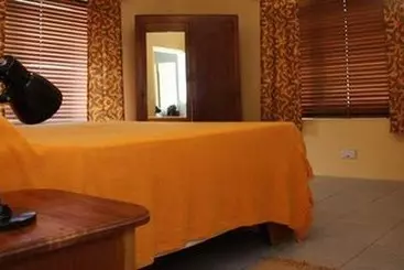 游客公寓 Pinquin Cottage