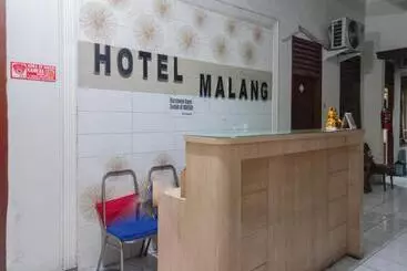 Hotelli Malang Near Alun Alun Malang Redpartner