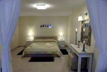 פנסיון Almyris