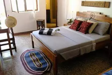 ペンション Kobe House