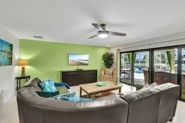 شقق خاصة سياحية Villa Emerald Coast  Private Villa