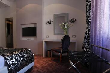 膳宿费 Starlight Luxury Rooms