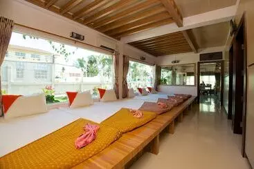 호텔 Lotus Paradise Resort