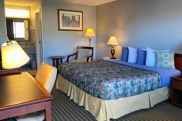 فندق على الطريق Lake Logan Inn