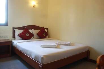 בית מלון כפרי Amorn Mansion