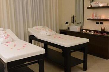 ホテル Novarello Resort & Spa