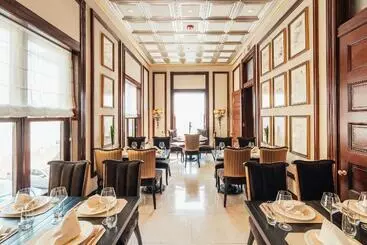 פנסיון Mansion On Sutter