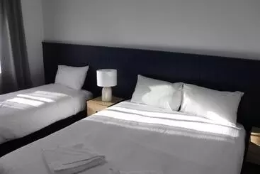 בית מלון כפרי The Anglers Inn