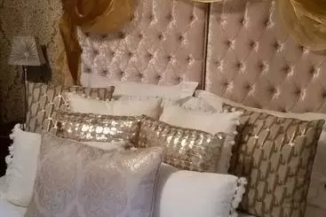 پانسیون Bath Lodge Castle