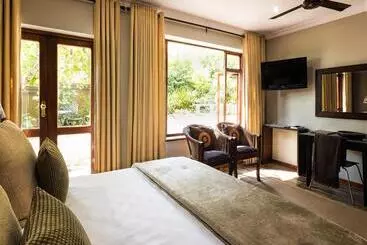 膳宿费 Wilderness Manor