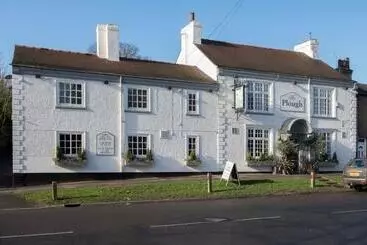 민박 The Plough Inn