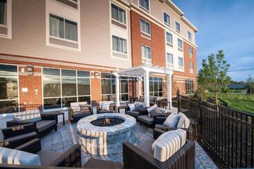 בית מלון כפרי Courtyard By Marriott Boston Littleton