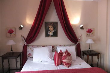 هتل A Chablis  La Maison D Alienor, Chambres D Hôtes