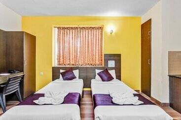 Hotel Season 4 Residences Thiruvanmiyur Near Tidel Park Apollo Proton Cancer Center And Iit Madras Resear