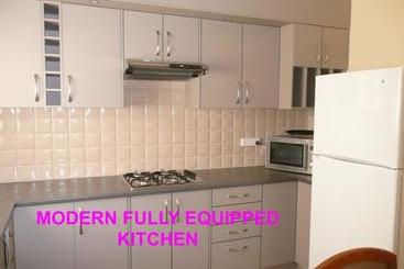 酒店 Allenby Court Apartments