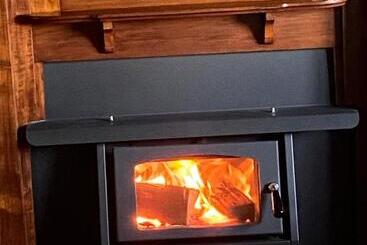 ホテル Donalea Bed And Breakfast & Riverview Apartment