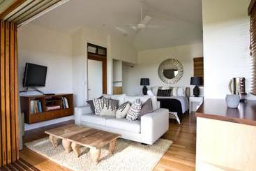 בית מלון כפרי La Vista Byron Bay