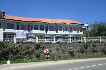 هتل Vista Eden Hill