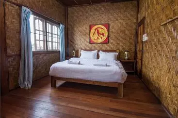 ペンション Amandra Villa