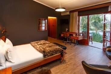 Пансион Miles B&b Guest House