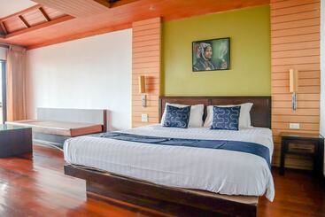 هتل آپارتمان Samui Mekkala Resort